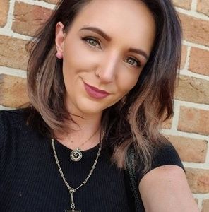 Meet your Posher, Stevie-lee